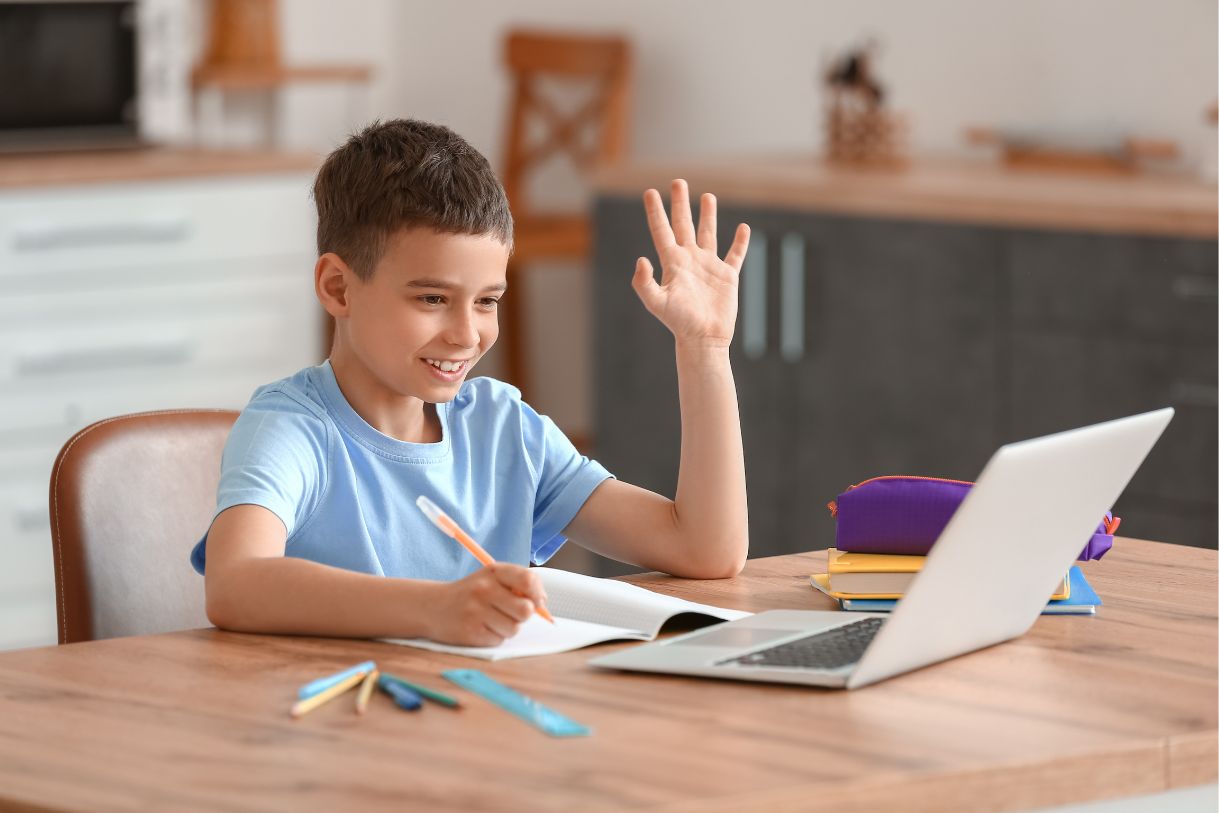 A kid having an online studying session